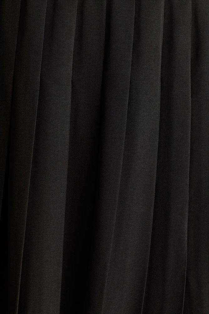 Pleated Skirt