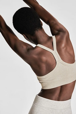 Seamless Medium-Support Sports Bra with DryMove™