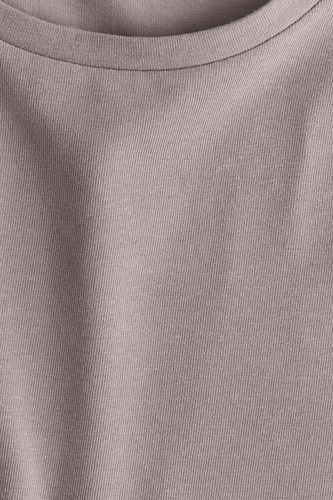 Short T-Shirt