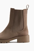 Chelsea Boots
