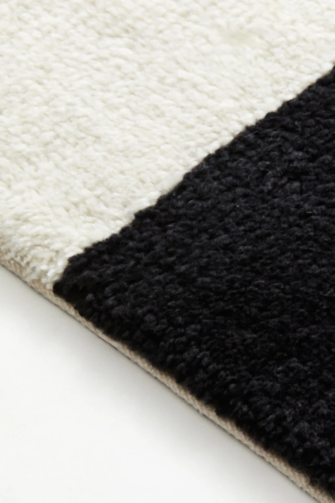 Large Wool-blend Rug