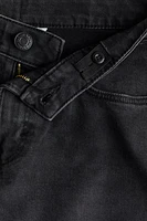Relaxed Tapered Fit Jeans
