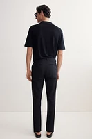 Pantalon habillé près du corps