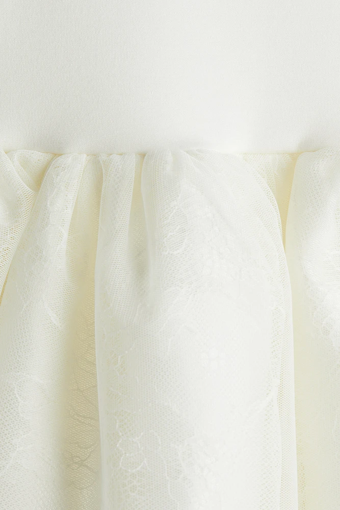 Robe avec jupe évasée