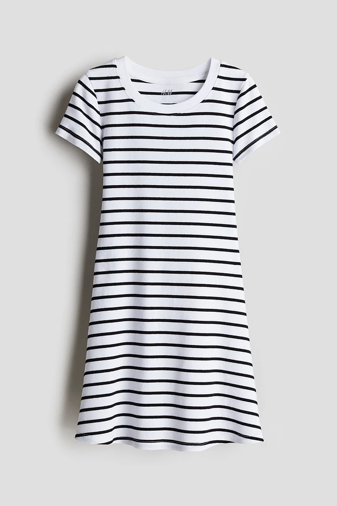 Robe en jersey à manches courtes