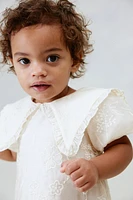 Robe brodée