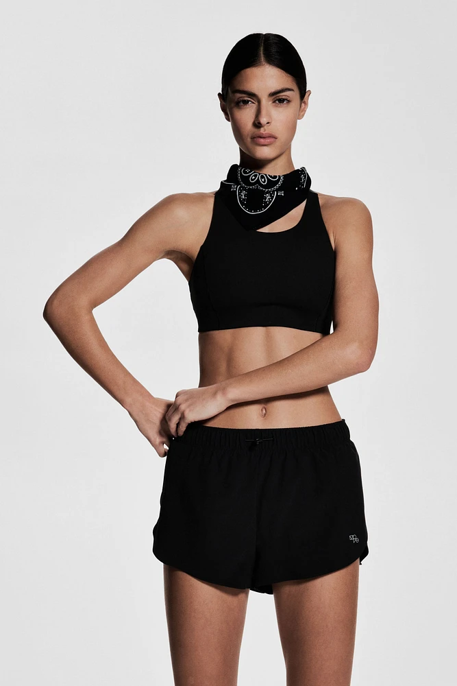 Lightweight Sports Shorts with DryMove™