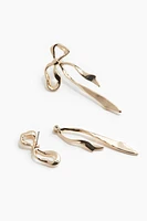 Bow-shaped earrings