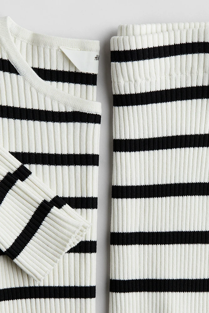 2-piece Rib-Knit Top and Skirt Set
