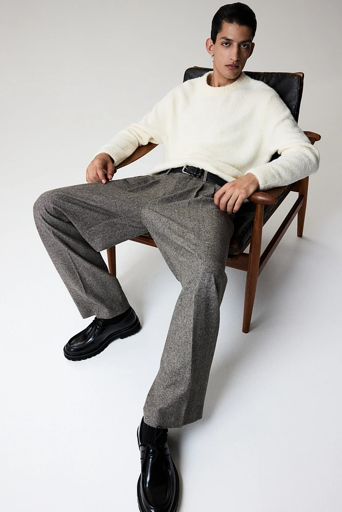 Regular Fit Fine-Knit Sweater