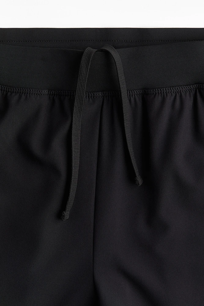 Short Sports Shorts with DryMove™