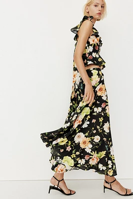 Voluminous Maxi Skirt