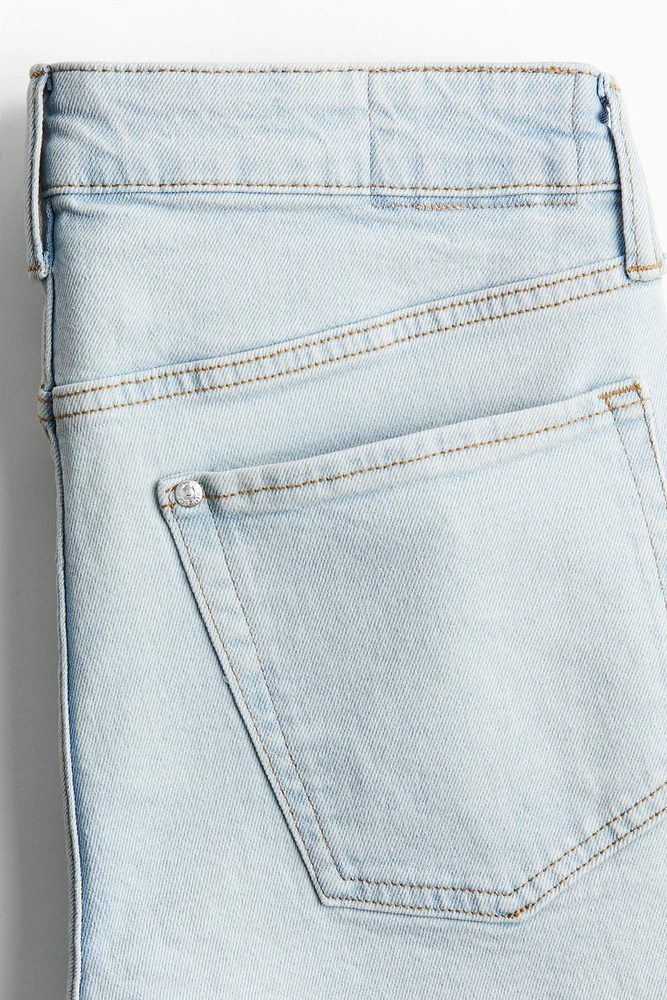 Short Coupe Amincie en denim