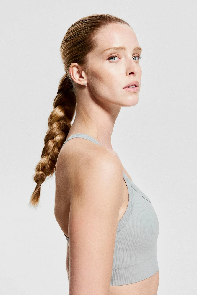 Seamless Medium-Support Sports Bra with DryMove™