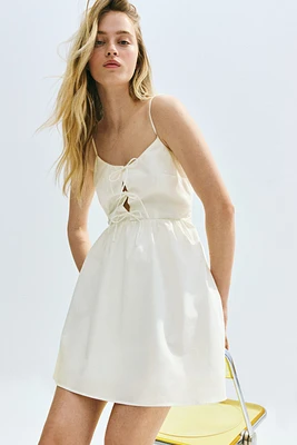 Robe en popeline avec détails noués