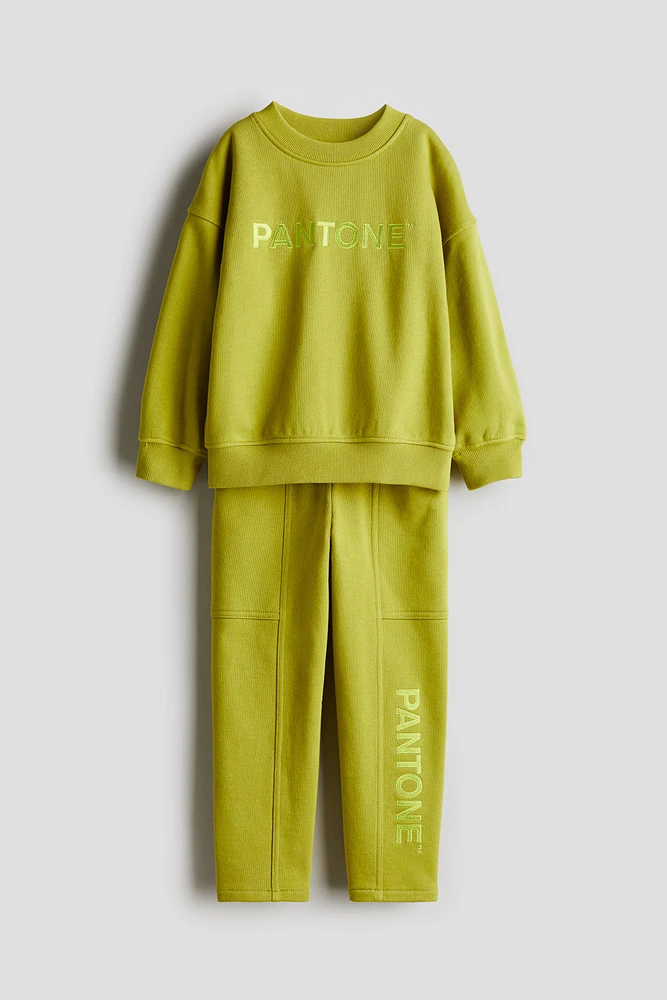 2-piece Embroidered-Motif Set