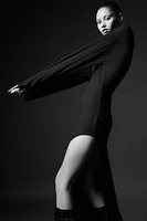 Robe asymétrique côtelée