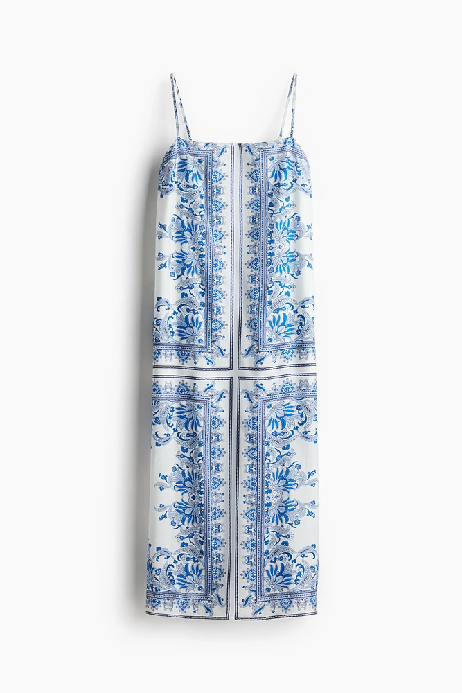 Robe à bretelles fines