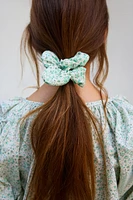 Petal-Shaped Scrunchie