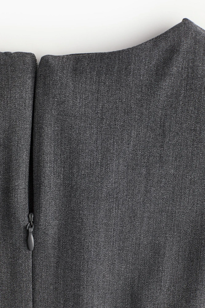 Robe sans manches en sergé