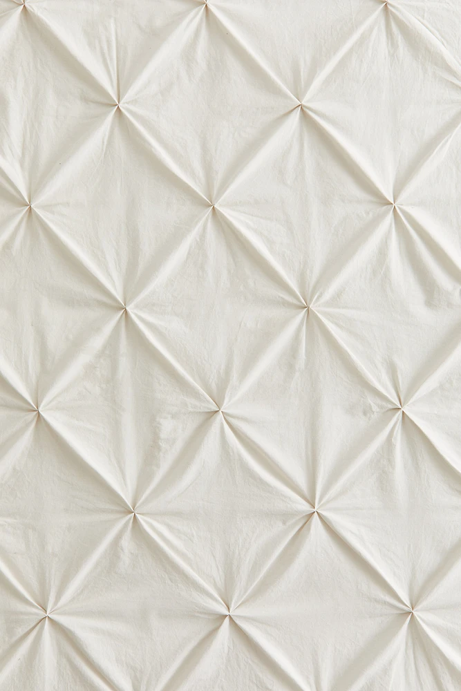 Pintuck Bedspread