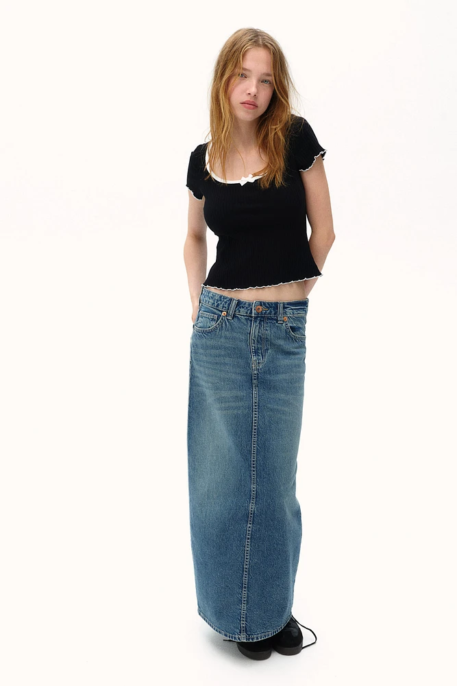 Ribbed Top with Overlocked Trim