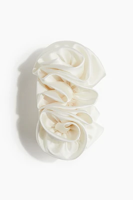 Pince à cheveux habillée de satin