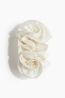 Pince à cheveux habillée de satin