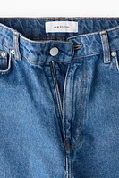 Straight Jeans
