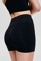 Seamless Invisible Scrunch Hot Pants with DryMove™