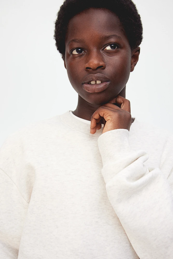 Sweatshirt