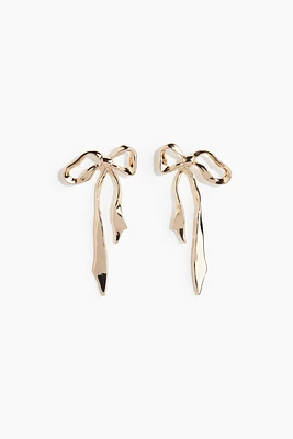 Bow-shaped earrings