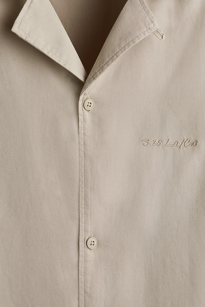Loose-Fit Resort Shirt