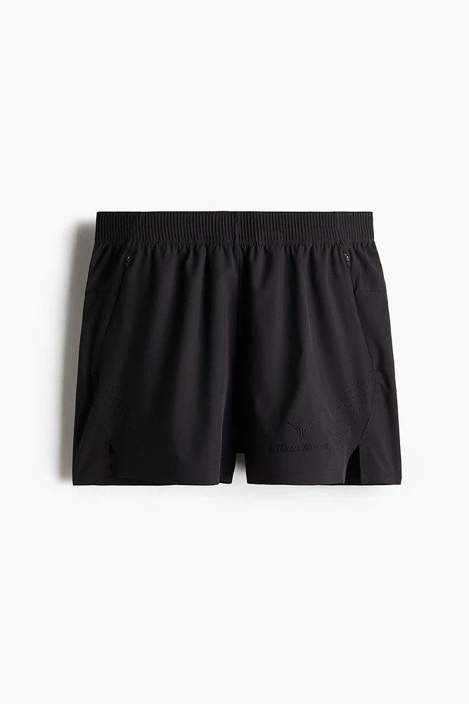 Short Sports Shorts with DryMove™