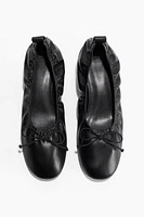 Bow-Front Pumps