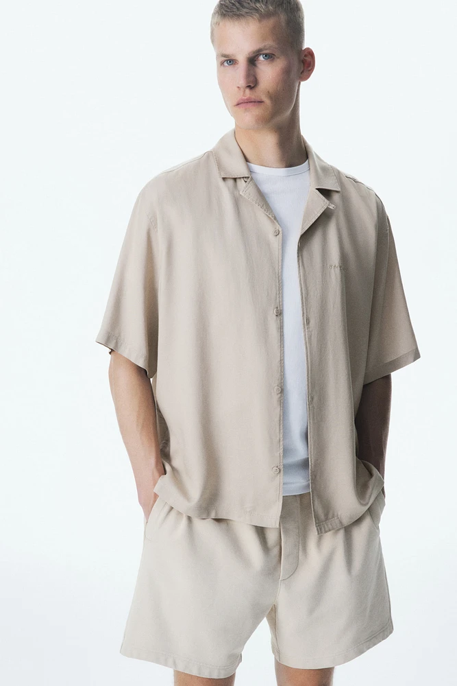 Loose-Fit Resort Shirt
