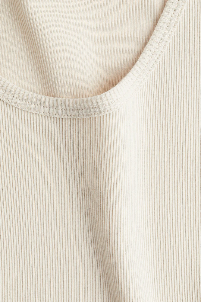 Camisole côtelé en soie mélangée