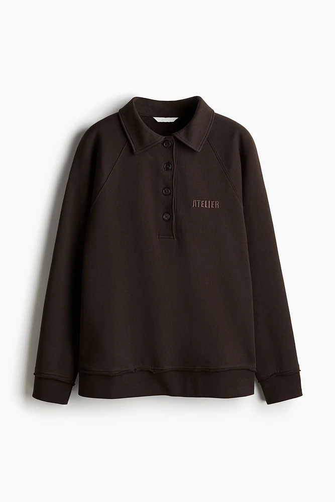 Sweatshirt with Collar
