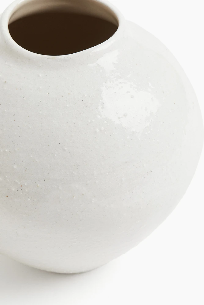 Vase irrégulier en grès cérame