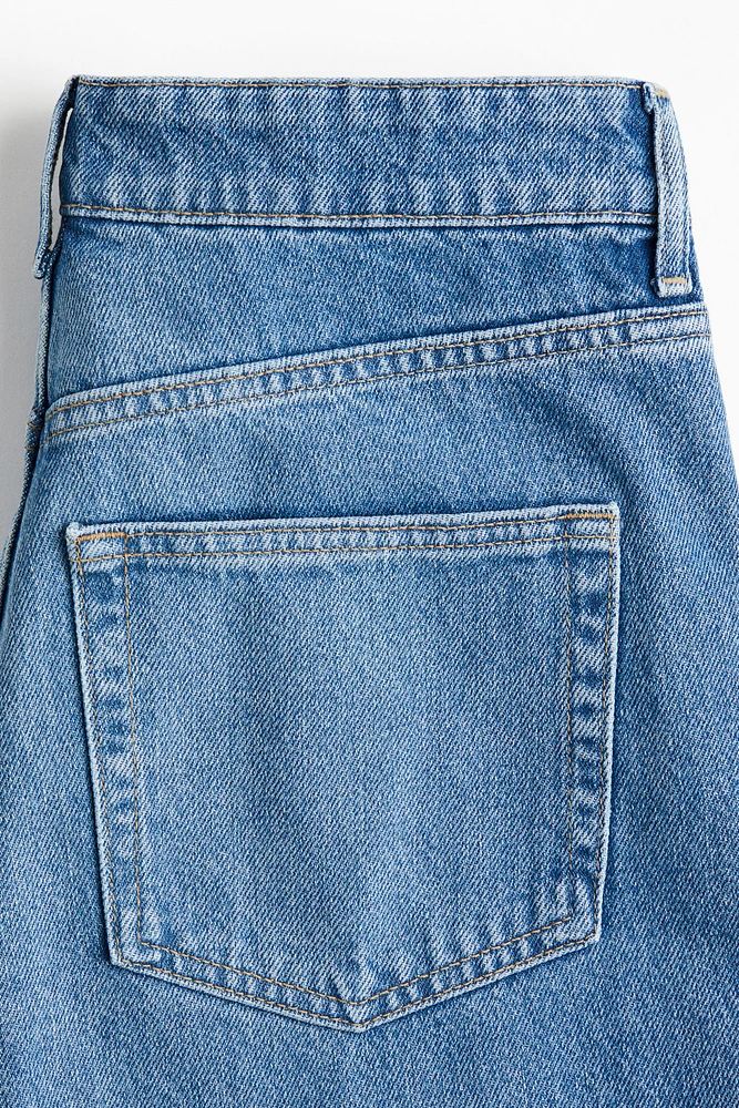 Wide-Leg Regular Jeans