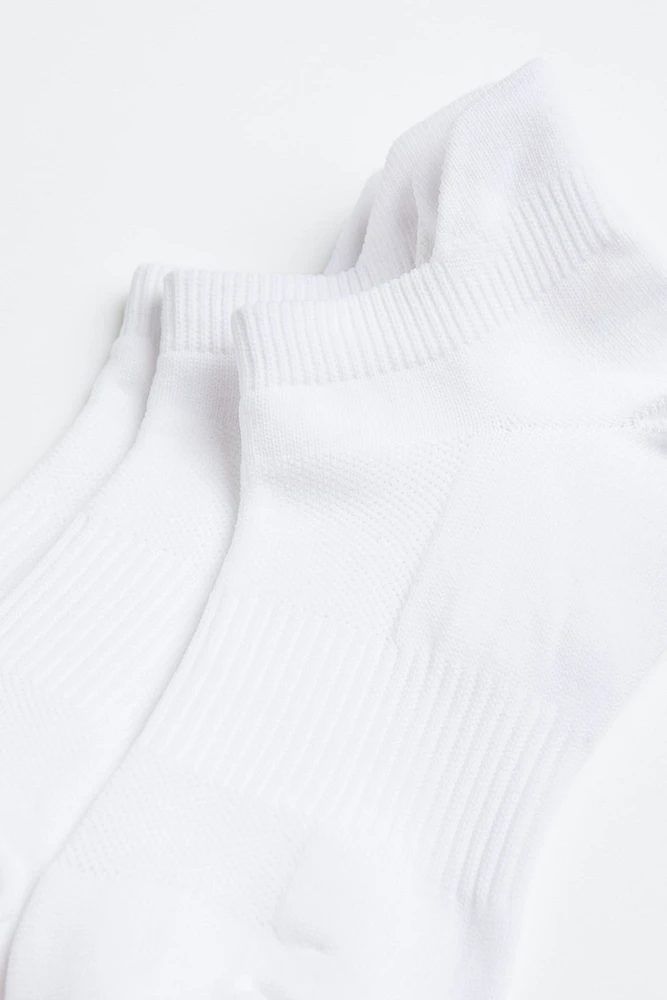 Sports Socks with DryMove™