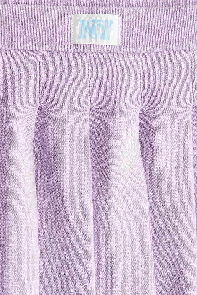 Pleated Fine-Knit Skirt