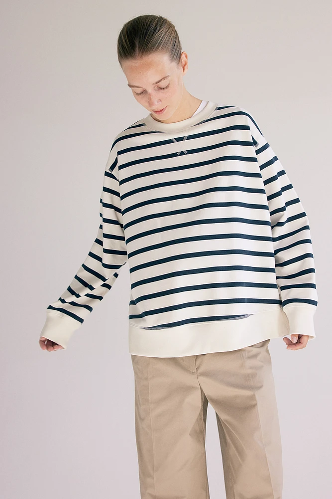 MAMA Sweatshirt