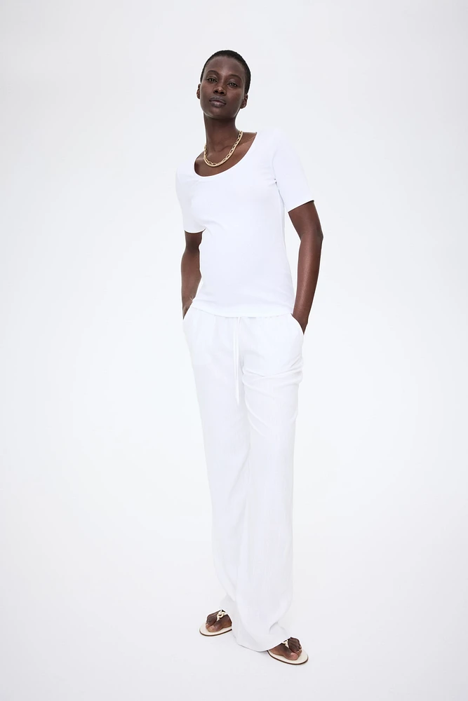 MAMA Scoop-Neck Top