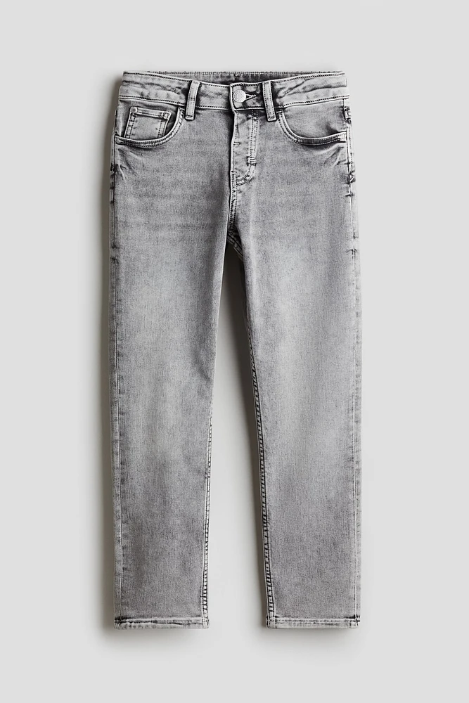 Relaxed Tapered Fit Jeans