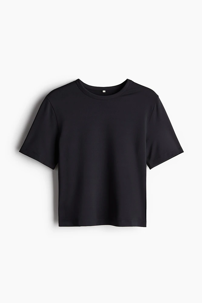 Sports Crop Top with DryMove™