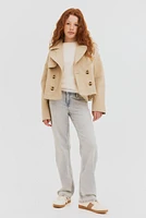 Trench-coat court