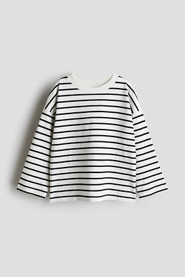 Long-sleeved T-shirt