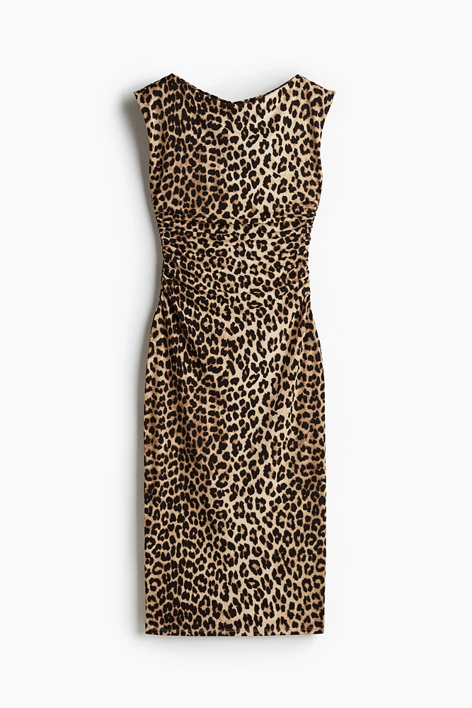 Robe à mancherons