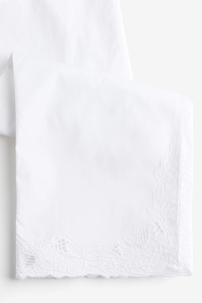 Pyjama en broderie anglaise
